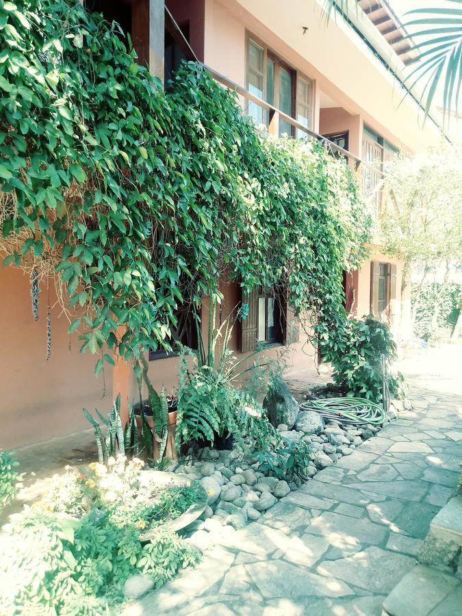 Lindas suítes a uma quadra da praia e centro Ubatuba Exterior foto